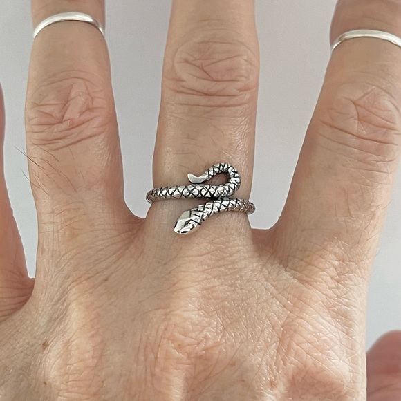 🐍 🐍TOP SELLER 🐍🐍 Sterling Silver Snake Ring, Silver Rings, Reptile Ring - Picture 4 of 12